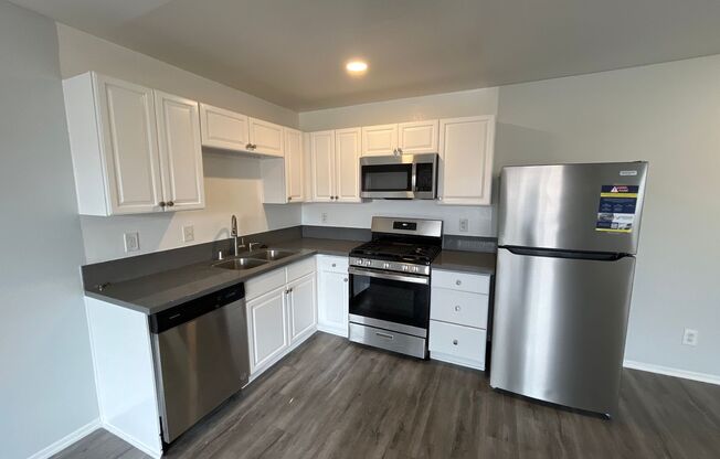 1 bed, 1 bath, 615 sqft, $1,498, Unit 306