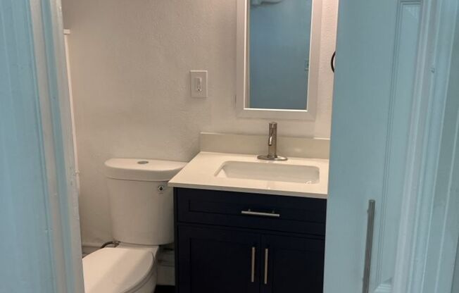 1 bed, 1 bath, $885