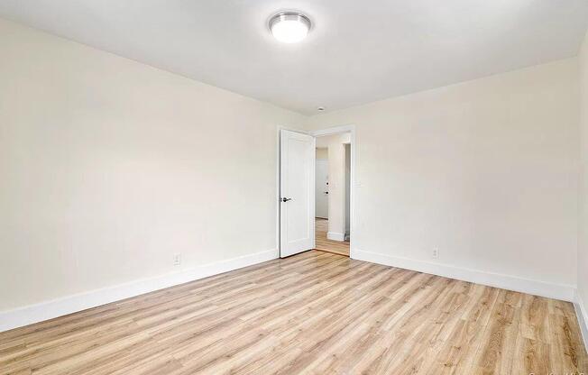 20 44 23 ST