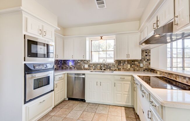 4 beds home in the Clear Lake Area