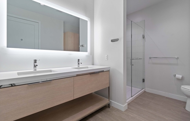 2 beds, 2 baths, 1,515 sqft, $7,900, Unit 20J