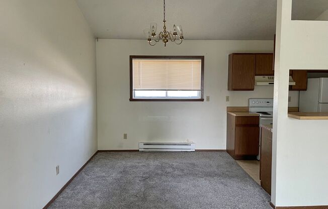 3 Bed Townhome in South Fargo