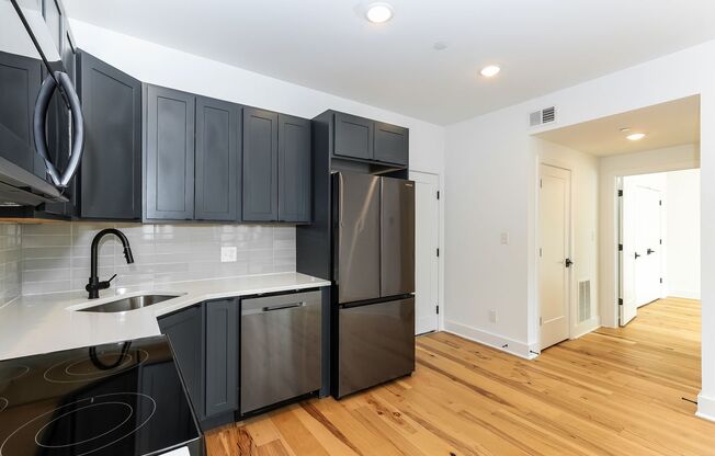 1 bed, 1 bath, 600 sqft, $1,400, Unit 408