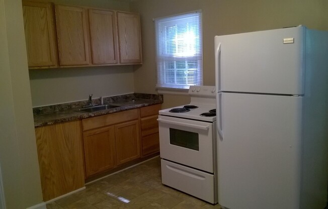 When Minutes Matter, Live Where You Work and Play In the Heart of Downtown Cary!