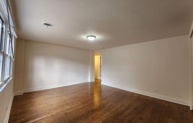 2 beds, 1.5 baths, 900 sqft, $2,895, Unit 204