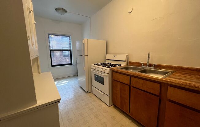 Studio, 1 bath, 400 sqft, $995, Unit 136204