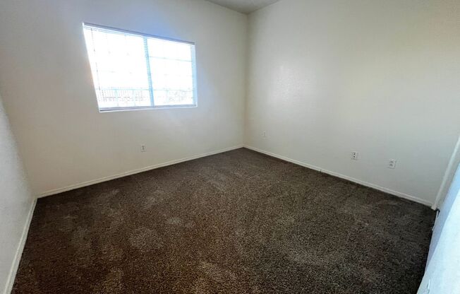 2 beds, 2 baths, $850, Unit UNIT 1102