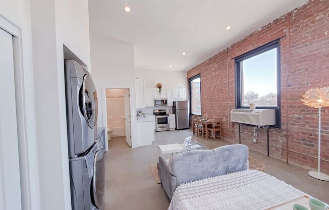Studio, 1 bath, 460 sqft, $935, Unit B410