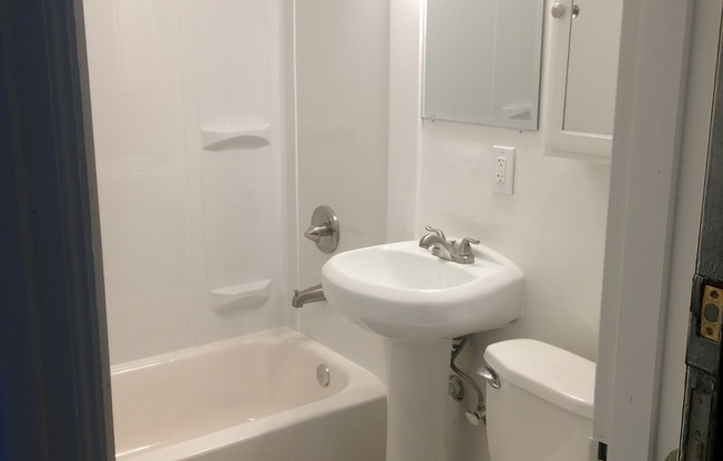 1 bed, 1 bath, $2,350, Unit Apt 304