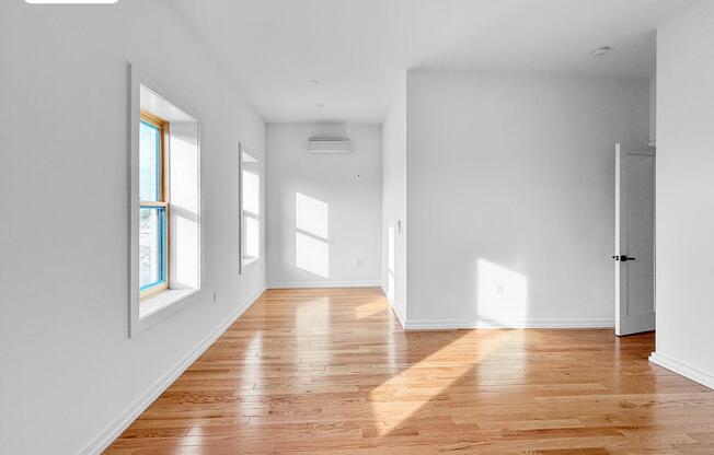 65 50 GRAND AVE