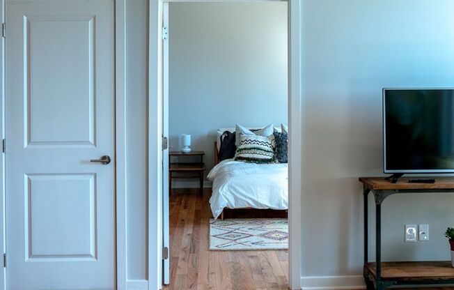 2007 Hope st apartments