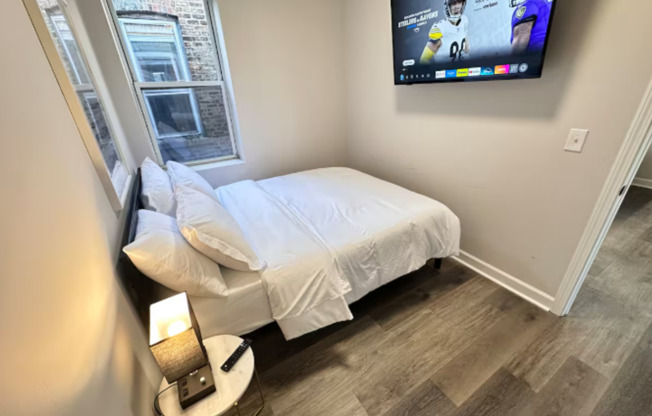 948 N. Damen