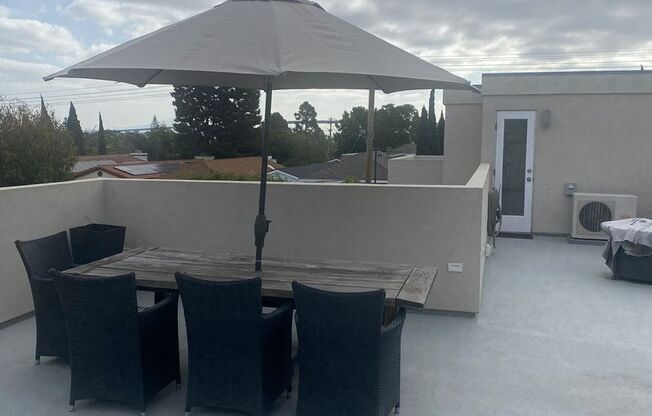 4 beds, 3.5 baths, $14,000