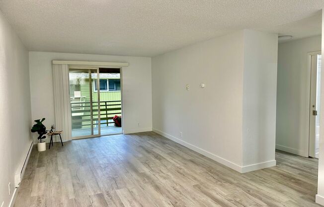 2 beds, 1 bath, 742 sqft, $1,695, Unit 107