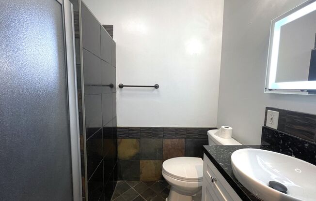 Studio, 1 bath, $1,400