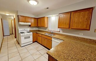 2 beds, 1 bath, $1,400, Unit Unit 1