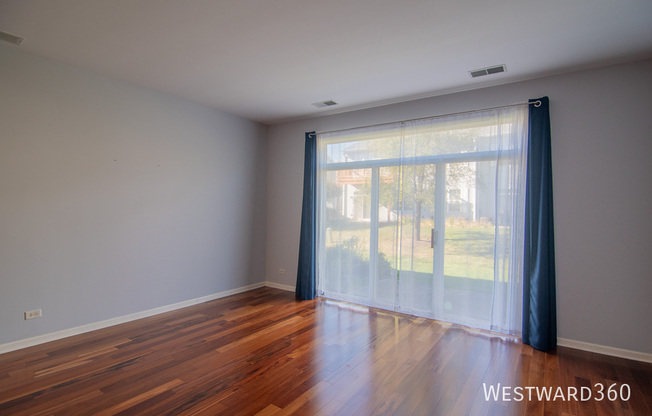 2486 GOLF RDG CIR