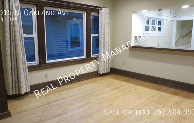 3015 N OAKLAND AVE