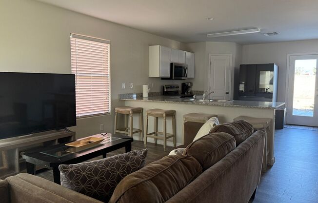 Large 4 bedroom fully furnished Home