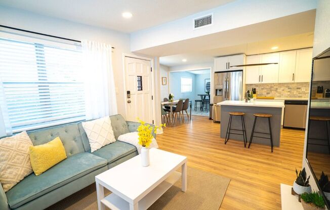 Chic & Stylish  Central location