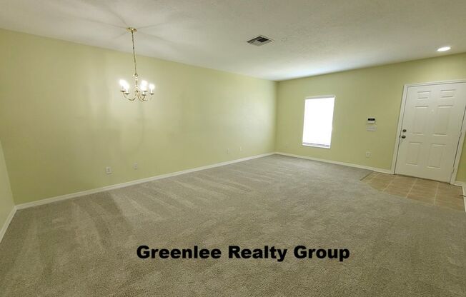 2 Story 2Bed/2.5 Bath Townhome - Community Pool - Gated - Pond View