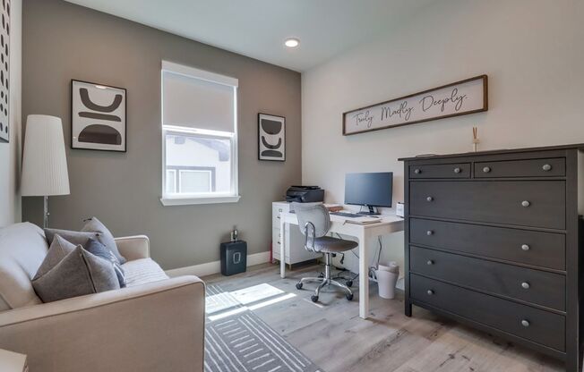 2 beds, 2 baths, 805 sqft, $2,695, Unit 4202