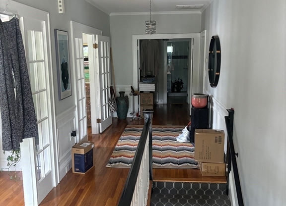 569 COMMONWEALTH AVE