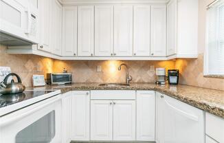 3131 S OCEAN DR