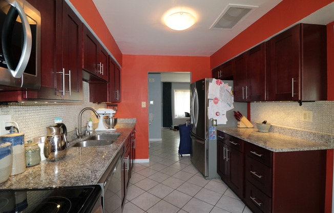 Spectacular 4 Bedroom, 3.5 SFH - Fenced Yard & Garage!