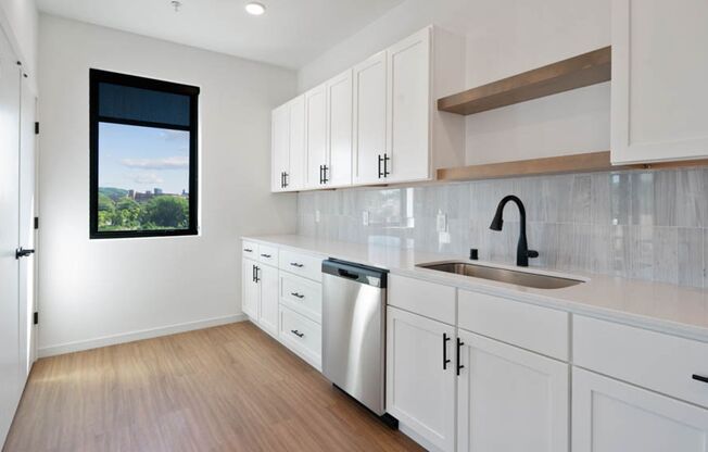 2 beds, 2 baths, 1,016 sqft, $2,550, Unit 502
