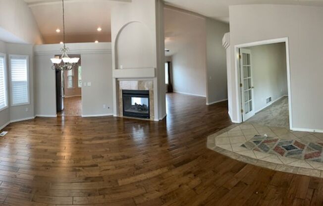 $3,495 / 4br - 3600ft2 - Exqusite, executive home right on golf course! #1528 (Liberty lake Wa.)