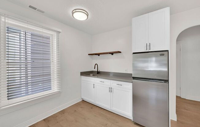 1 bed, 1 bath, $1,150, Unit 722-06