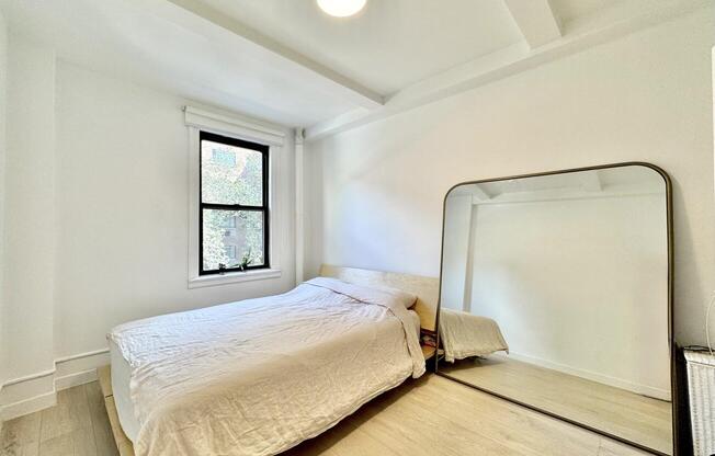 2 beds, 1 bath, 571 sqft, $5,450, Unit 3A