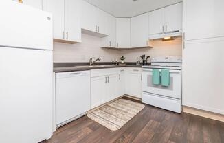 2 beds, 1 bath, 750 sqft, $1,449