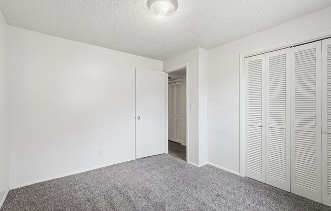 2 beds, 1.5 baths, 1,050 sqft, $1,125, Unit 29