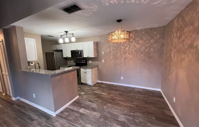 6088 WESTGATE DR