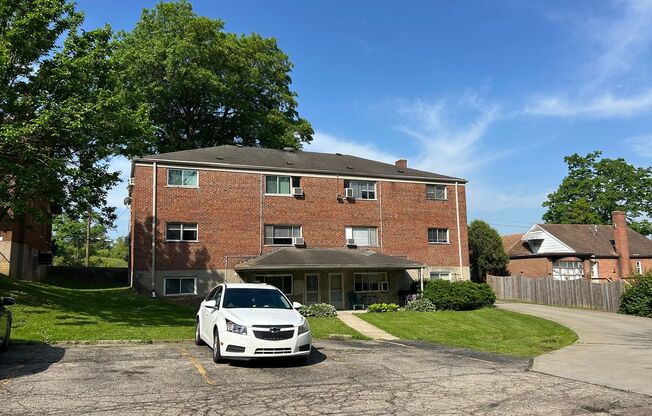 2414 Banning Rd