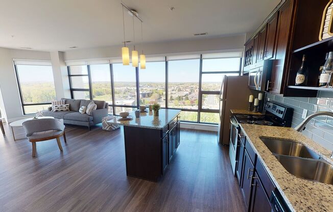 1 bed, 1 bath, 755 sqft, $1,895, Unit 810