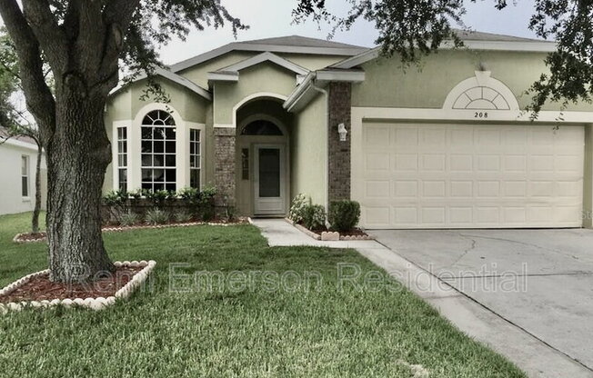 208 WOODBURY PNES CIR