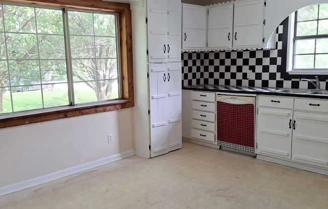 Large 3 Bedroom 2 Bath Ranch with Basement and Garage