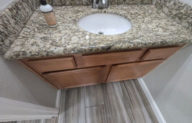 4 beds, 2 baths, $3,500, Unit Unit 113