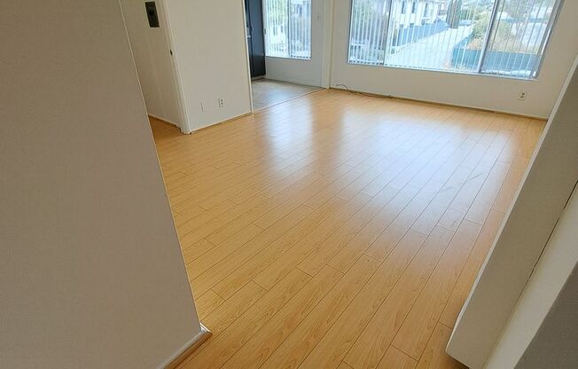 1013 Ocean Park LLC Trust