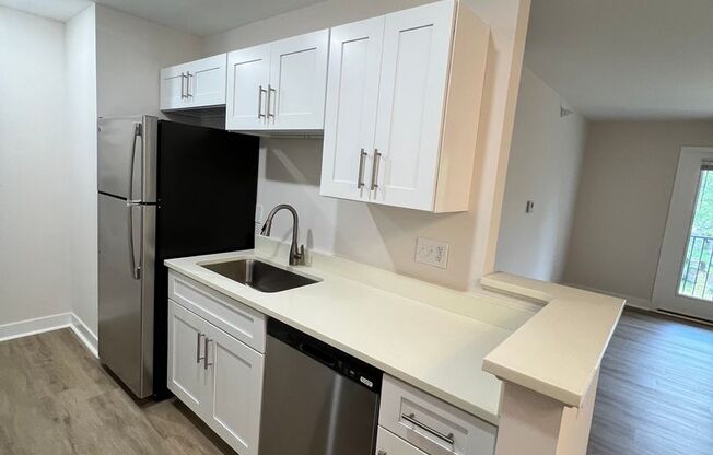 2 beds, 2 baths, 1,000 sqft, $1,700, Unit 8487 - B6