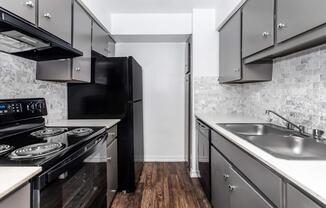 1 bed, 1 bath, 699 sqft, $999