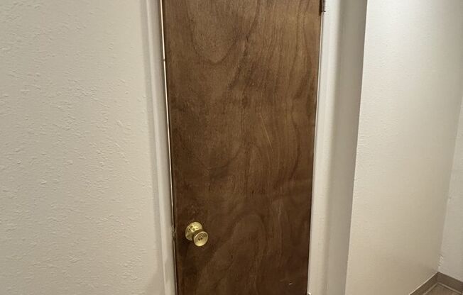 1 bed, 1 bath, 600 sqft, $1,495, Unit B