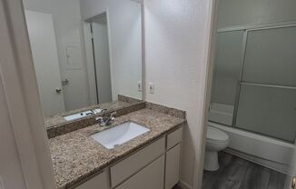 2 beds, 1 bath, 825 sqft, $1,800, Unit 203