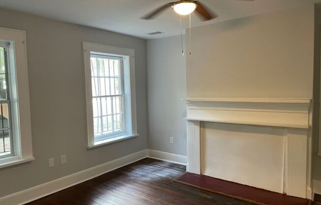 2 beds, 1 bath, $1,825, Unit 1A