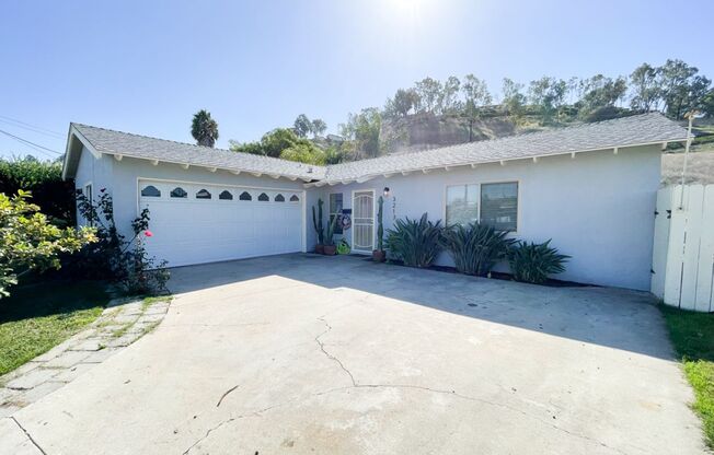 Beautiful single-level home in Oceanside!