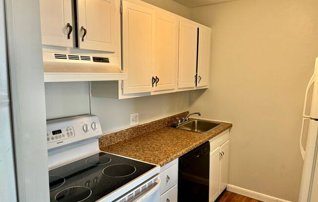 575 N Main St/ 33 Prospect St