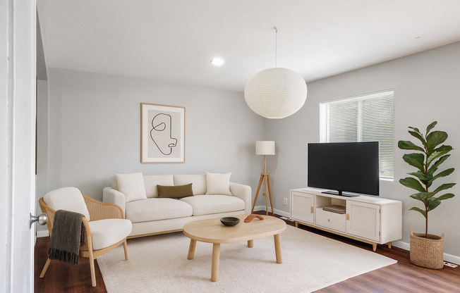 982 S Sheridan – Renovated Apartments in Denver with Modern Upgrades!